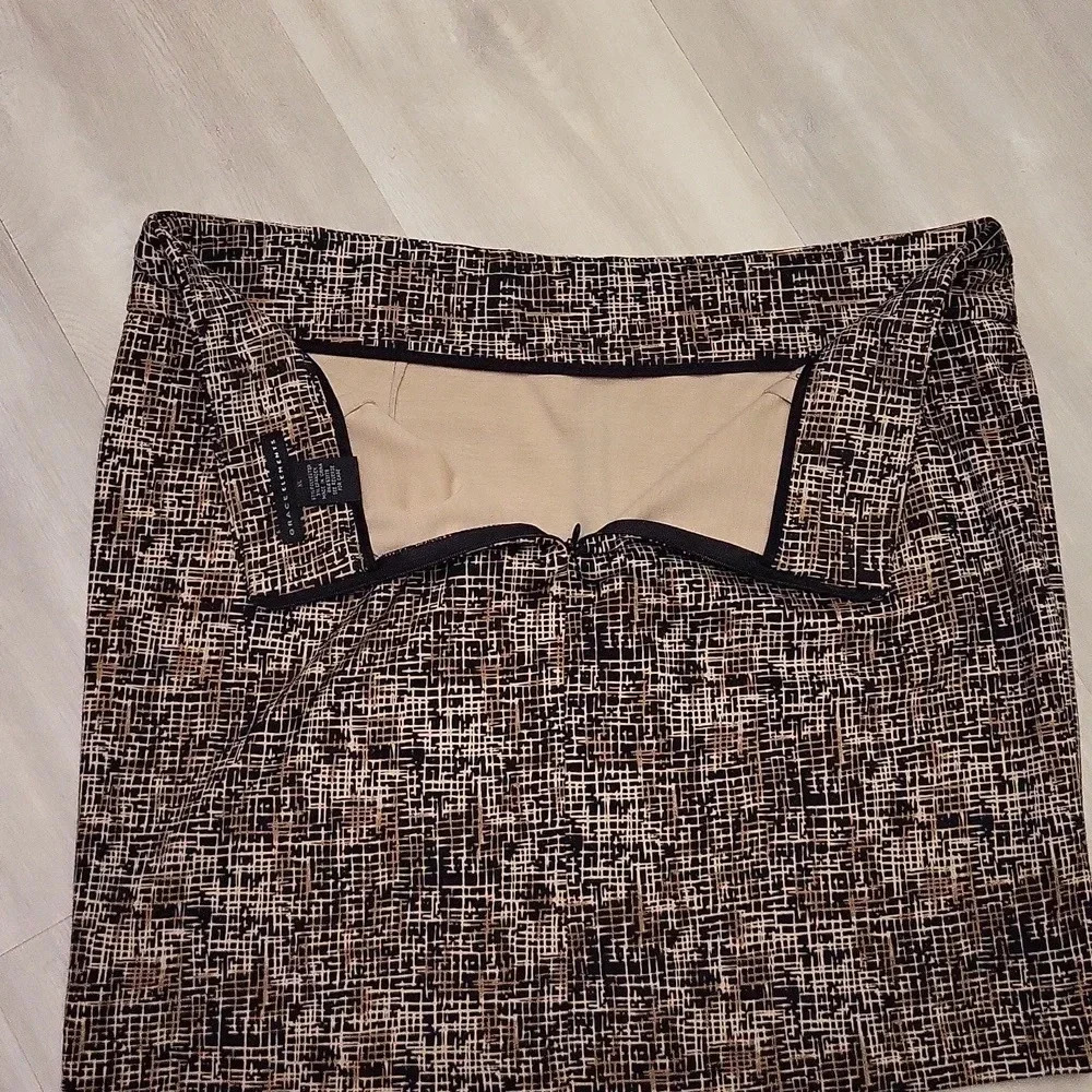 Grace Elements Tan and Black Abstract Design Skirt Womens Size XL - Picture 4 of 6
